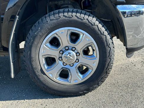 Used 2014 RAM 2500 Limited AWD/4WD image 9