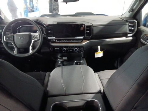 New 2026 Chevrolet Silverado 1500 LT Trail Boss w/ Dark Appearance Package image 3