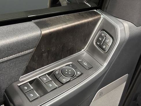 Used 2024 Ford F250 Lariat w/ Sport Appearance Package image 22