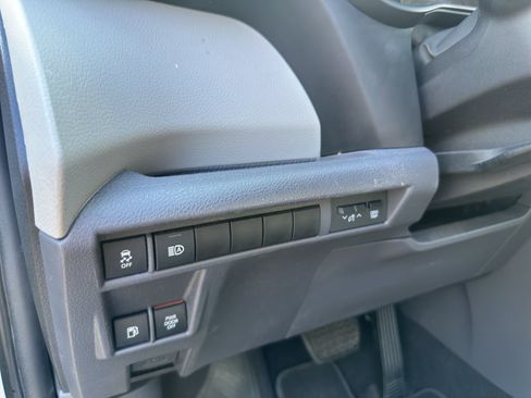 Used 2021 Toyota Sienna LE FWD image 20