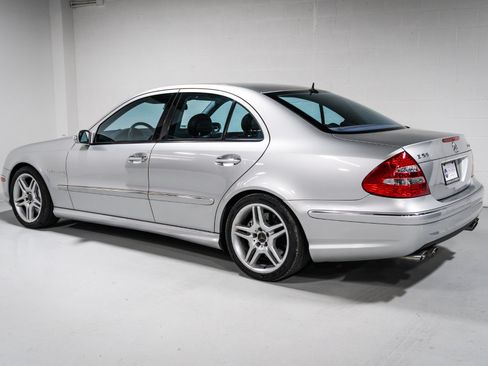 Used 2005 Mercedes-Benz E 55 AMG Sedan image 5