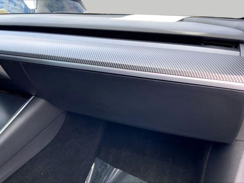 Used 2020 Tesla Model Y Long Range AWD/4WD image 18