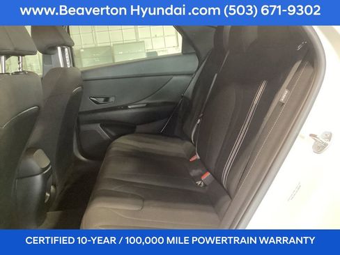 Certified 2025 Hyundai Elantra SEL image 23