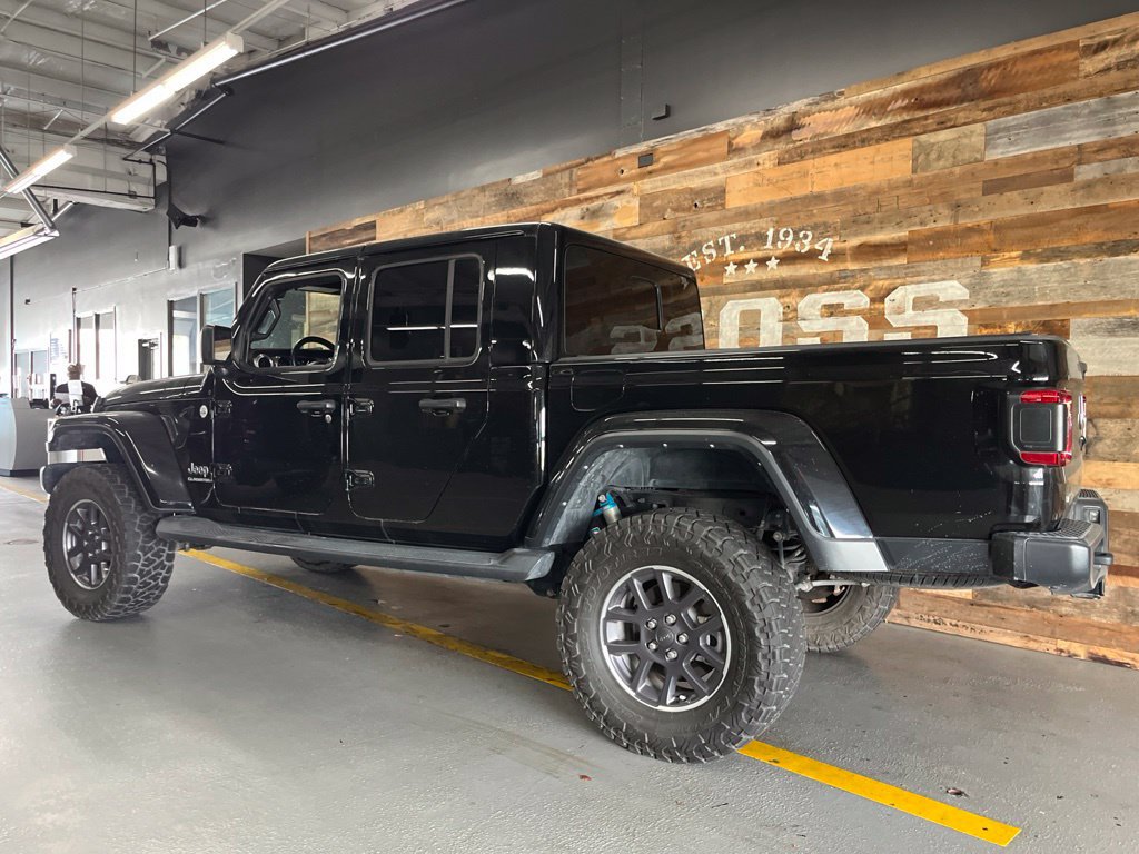 Used 2021 Jeep Gladiator Overland w/ LED Lighting Group AWD/4WD image 14