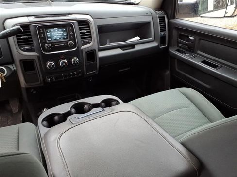 Used 2017 RAM 3500 Tradesman w/ Chrome Appearance Group image 17