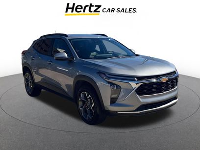Used 2025 Chevrolet Trax LT