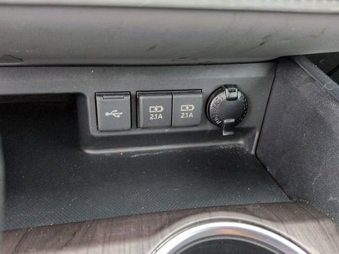 Used 2021 Toyota Highlander Limited AWD/4WD image 24