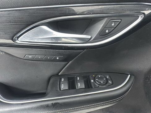 Used 2022 Buick Envision Essence w/ Safety Package image 20