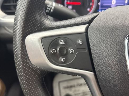 Used 2022 GMC Acadia SLE image 22