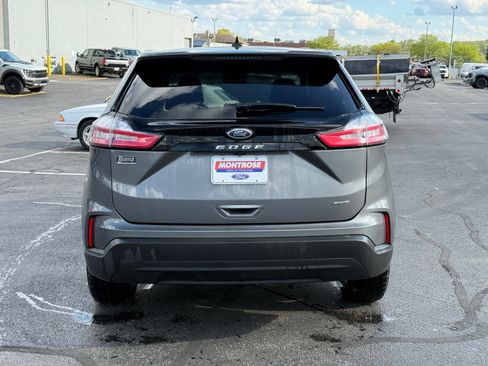 Used 2024 Ford Edge SE AWD/4WD image 3