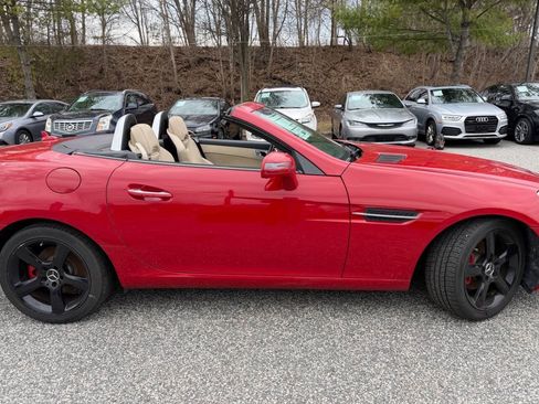 Used 2013 Mercedes-Benz SLK 250 w/ Premium I Pkg image 5