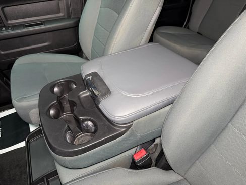 Used 2017 RAM 2500 Tradesman w/ Chrome Appearance Group image 31