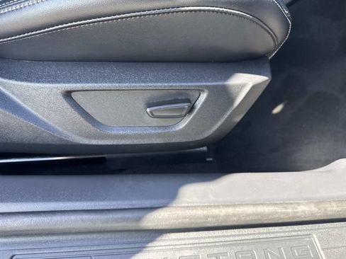 Used 2026 Ford Mustang Premium RWD image 35