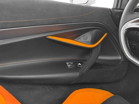 New 2026 McLaren 750S Spider image 23