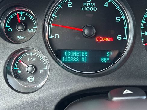 Used 2014 GMC Yukon XL Denali image 21