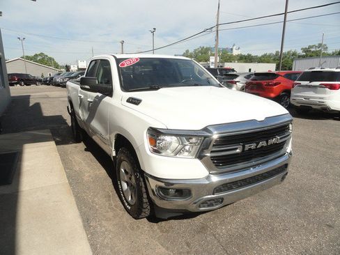 Used 2020 RAM 1500 Big Horn AWD/4WD image 4