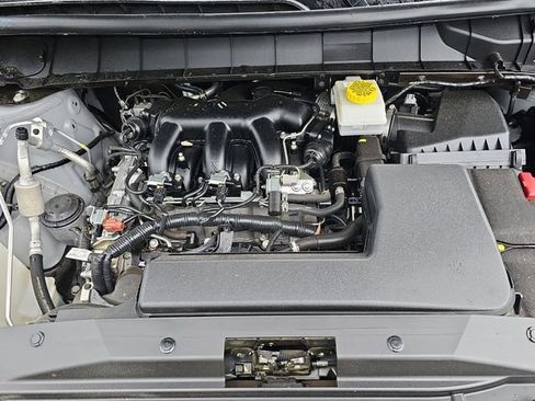 Used 2024 Nissan Pathfinder Rock Creek AWD/4WD image 32