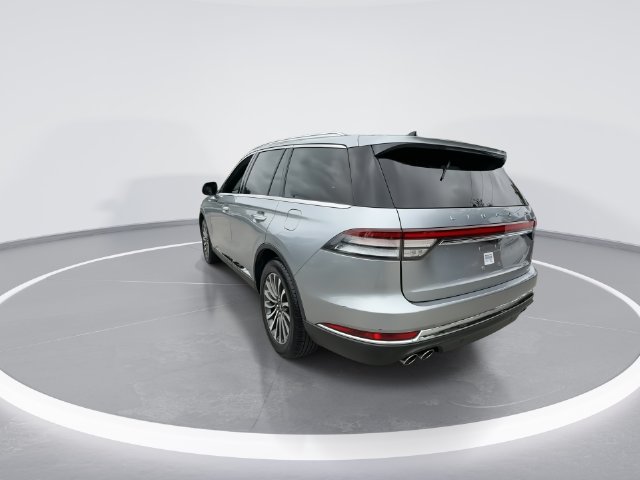 Used 2023 Lincoln Aviator Reserve RWD image 6