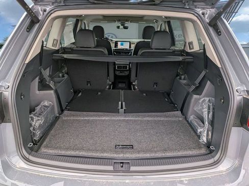 New 2026 Volkswagen Atlas SE FWD image 13