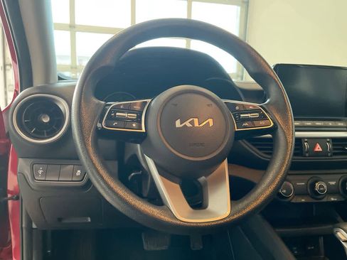 Used 2023 Kia Forte LXS image 14