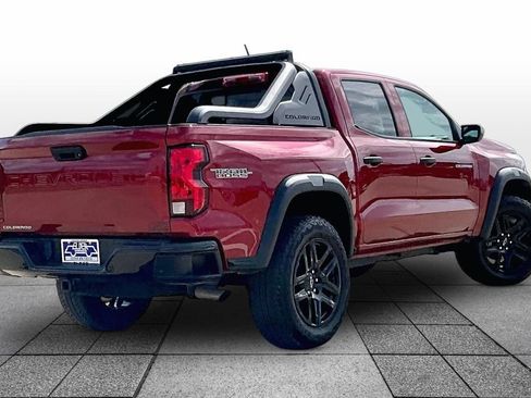 Used 2025 Chevrolet Colorado Trail Boss w/ Midnight Edition AWD/4WD image 13