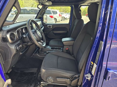 Used 2020 Jeep Wrangler Unlimited Sport AWD/4WD image 12