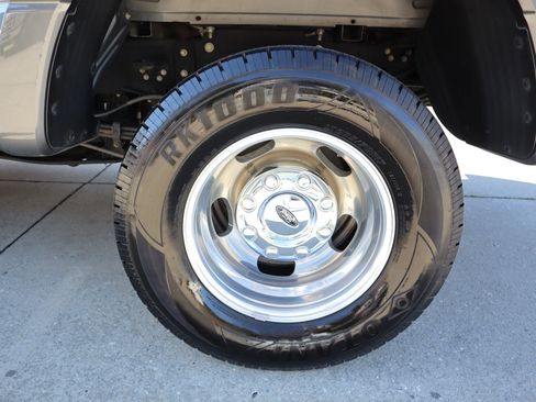 Used 2021 Ford F350 Lariat w/ Lariat Ultimate Package image 38