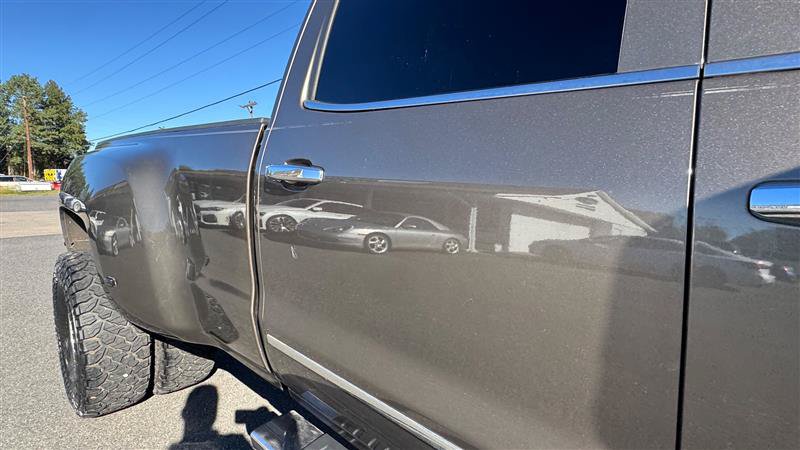 Used 2015 Chevrolet Silverado 3500 High Country w/ Duramax Plus Package AWD/4WD image 29