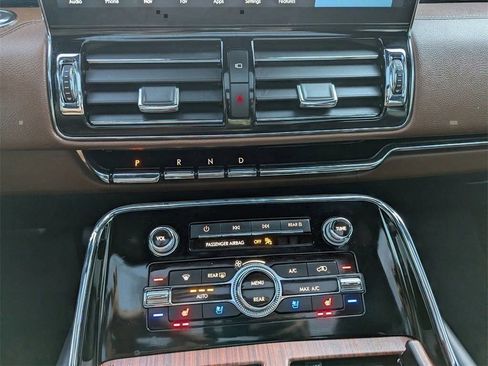 Used 2024 Lincoln Navigator L Reserve image 29