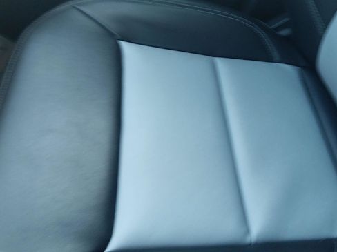 Used 2024 Ford Explorer XLT w/ Equipment Group 202A image 11