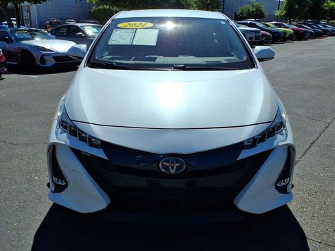 Used 2021 Toyota Prius Prime Limited image 8