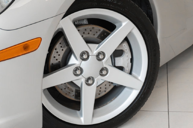 Used 2006 Chevrolet Corvette Convertible w/ Preferred Equipment Group RWD image 2