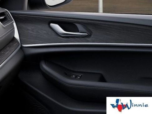 New 2026 Jeep Grand Cherokee Altitude RWD image 29