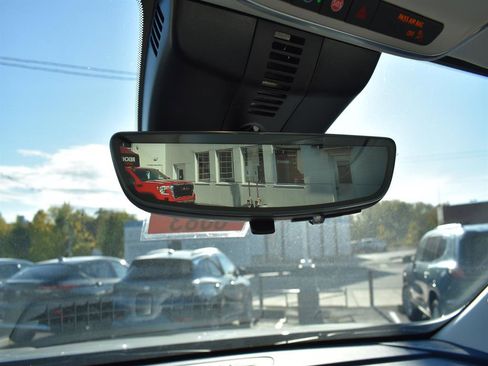 New 2026 Buick Enclave Avenir w/ Super Cruise Package image 17