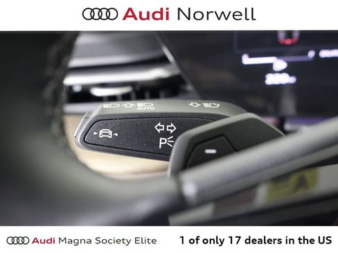 Used 2025 Audi Q5 Premium Plus w/ Premium Plus AWD/4WD image 28