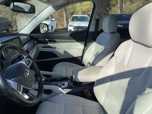 Used 2020 Kia Telluride SX w/ SX Prestige Package image 7