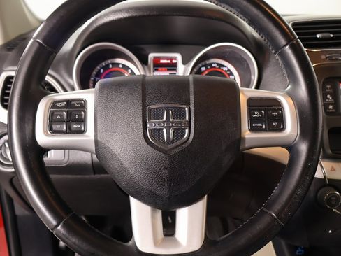 Used 2020 Dodge Journey SE w/ SE Popular Equipment Group image 3