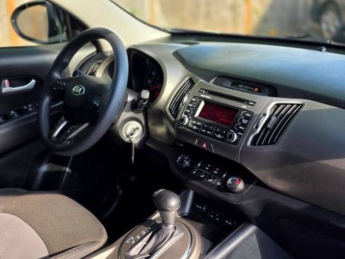 Used 2011 Kia Sportage LX FWD image 23