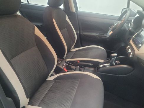 Used 2021 Nissan Versa SV FWD image 21