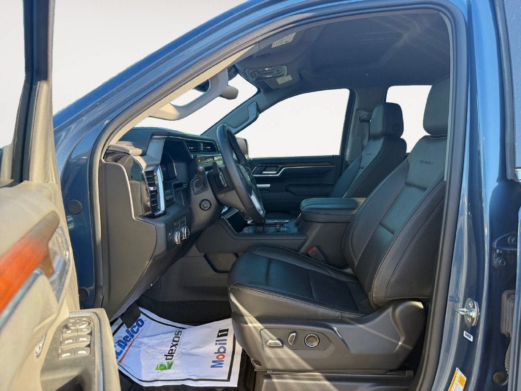 Used 2026 GMC Sierra 1500 Denali w/ Technology Package AWD/4WD image 6