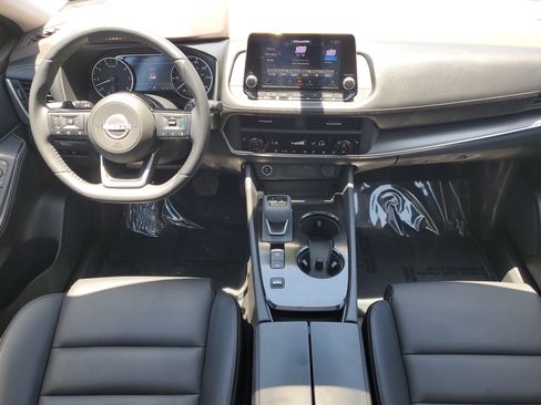 Used 2023 Nissan Rogue SV w/ SV Premium B Package image 16