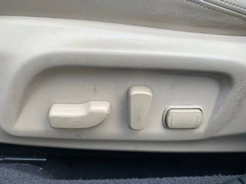 Used 2017 Subaru Outback 2.5i Limited w/ Popular Package #5 AWD/4WD image 14