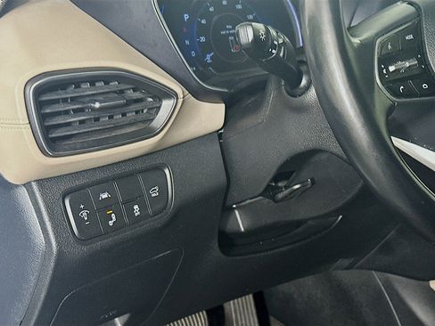 Used 2019 Hyundai Santa Fe SEL w/ Cargo Package image 17