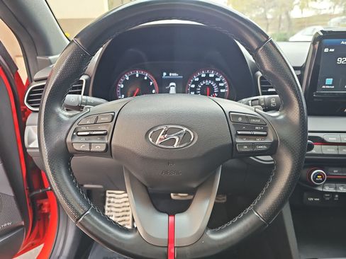 Used 2019 Hyundai Veloster Turbo FWD image 19