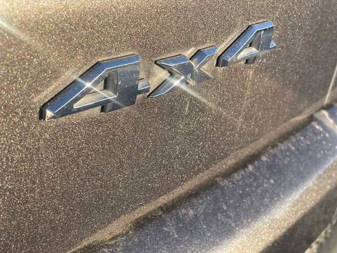 Used 2024 Jeep Compass Latitude image 11