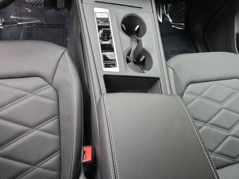 New 2026 Volkswagen Atlas SE image 24