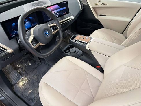 Certified 2023 BMW iX xDrive50 w/ Premium Package image 4
