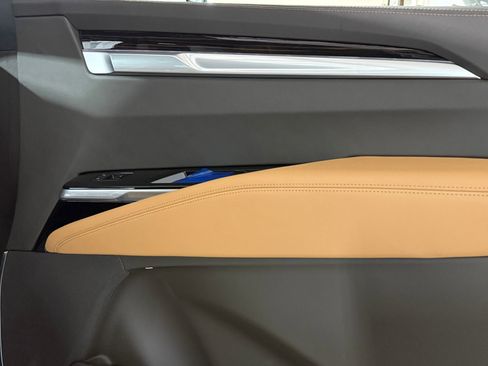 New 2026 Cadillac Escalade ESV Luxury image 53