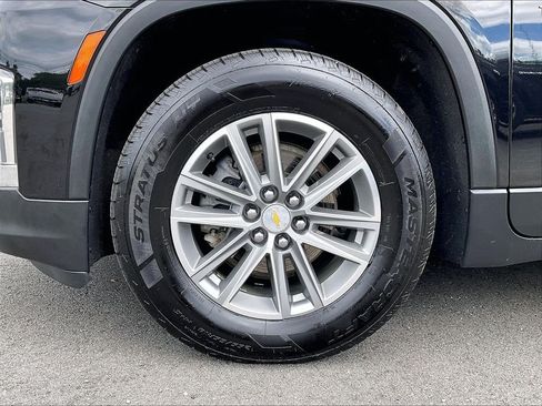 Used 2023 Chevrolet Traverse LT AWD/4WD image 23