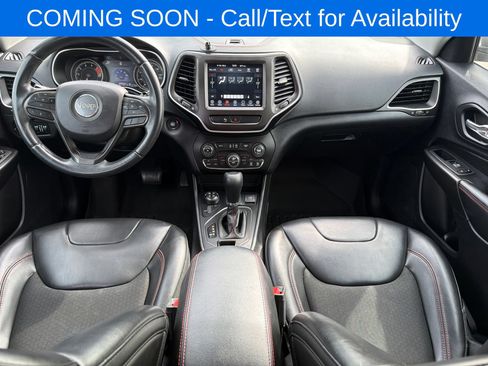Used 2020 Jeep Cherokee Trailhawk AWD/4WD image 10